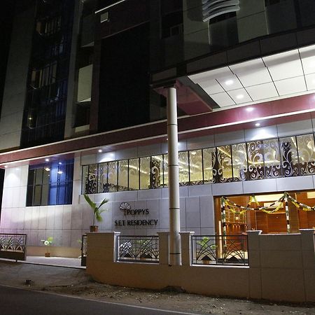 Poppys S.E.T Residency Hotel Kumbakonam Eksteriør billede