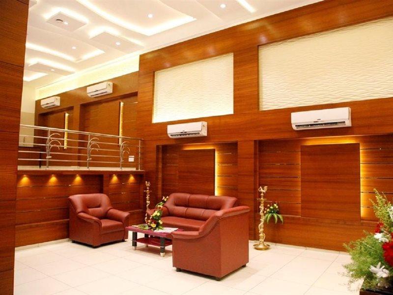 Poppys S.E.T Residency Hotel Kumbakonam Eksteriør billede