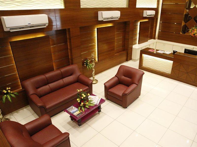 Poppys S.E.T Residency Hotel Kumbakonam Eksteriør billede